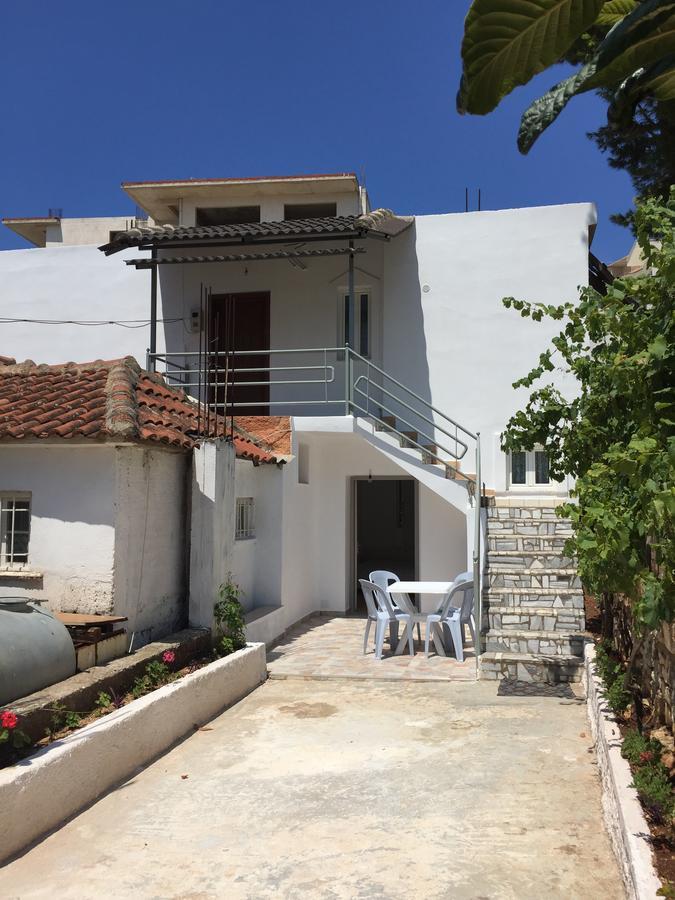 Vaso Apts Sarandë Exterior foto