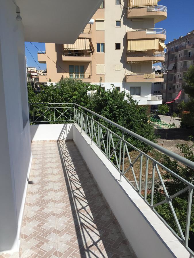 Vaso Apts Sarandë Exterior foto